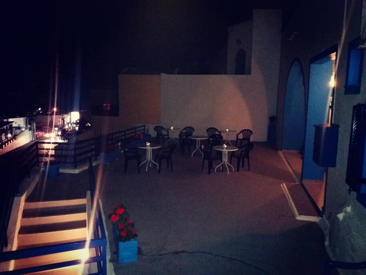 Villa Firostefani 3*