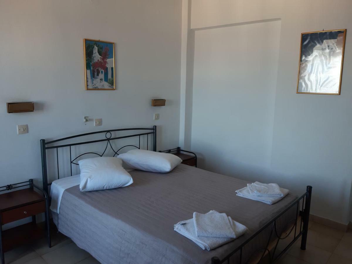 Villa Firostefani Guest house